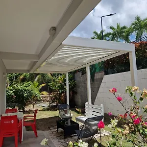 Appartement F2 Rez De Jardin Carbet, Le Carbet
